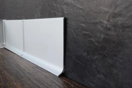 Алюминиевый плинтус ЭлитПроф Анодированный Плоский (60х11х2500 мм) в Ростове-на-Дону