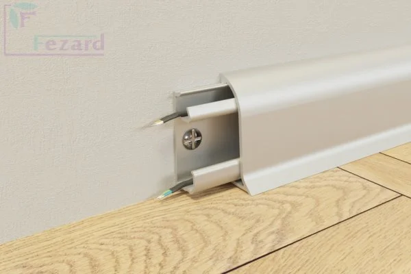 Алюминиевый плинтус Fezard Серебро 43х22х2,5м в Ростове-на-Дону