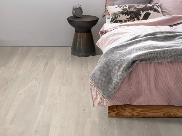 Ламинат Egger PRO 8/33 Дуб Кортон белый EPL051 в Ростове-на-Дону