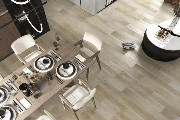 Кварц-виниловая плитка Refloor Fargo Comfort 1166-02 Дуб Спелый Миндаль (Градиент) в Ростове-на-Дону